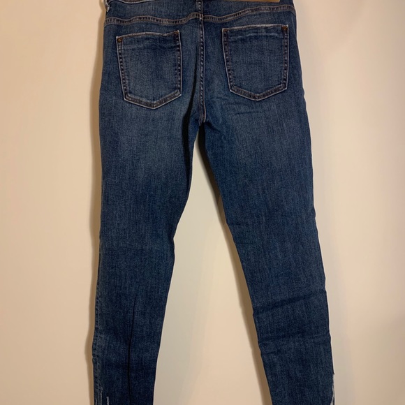 Zara Basic, Mid Rise Jean - Picture 2 of 2